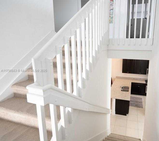 Small Image of 9776 WEST 34TH AVE, Hialeah Number 39
