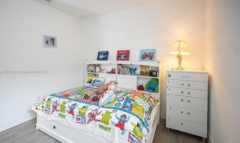 Small Image of 9776 WEST 34TH AVE, Hialeah Number 42
