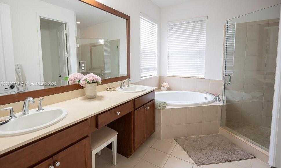 Small Image of 9776 WEST 34TH AVE, Hialeah Number 54