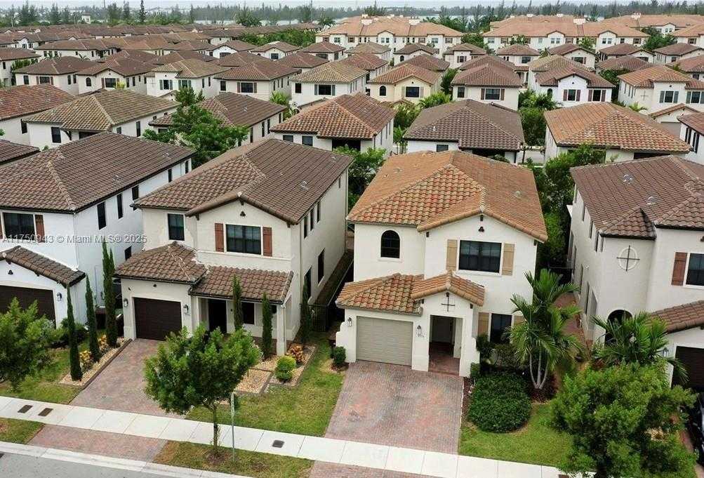 Small Image of 9776 WEST 34TH AVE, Hialeah Number 9