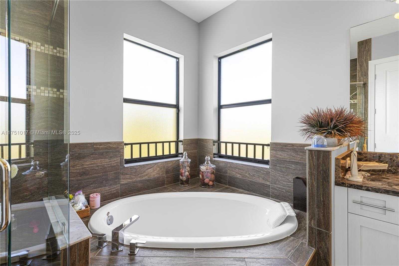 Small Image of 11360 NORTH WEST 83RD WAY, Parkland Number 43