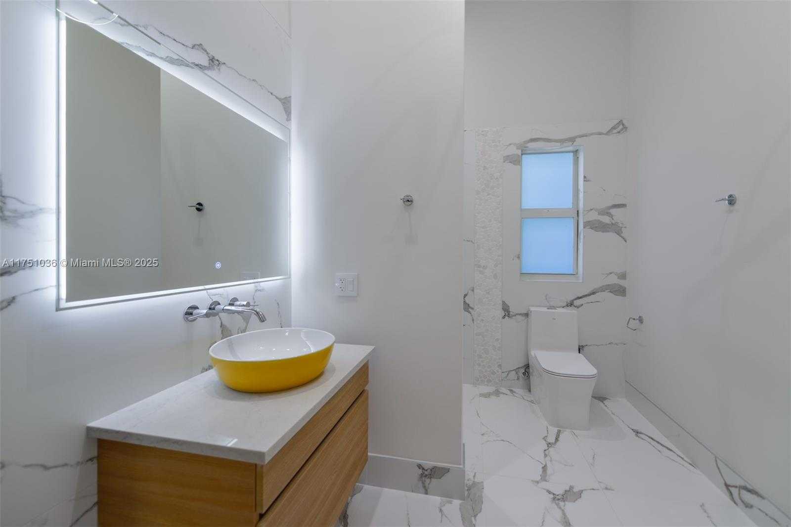 Small Image of 635 SOUTH WEST 9TH ST, Hallandale Beach Number 22