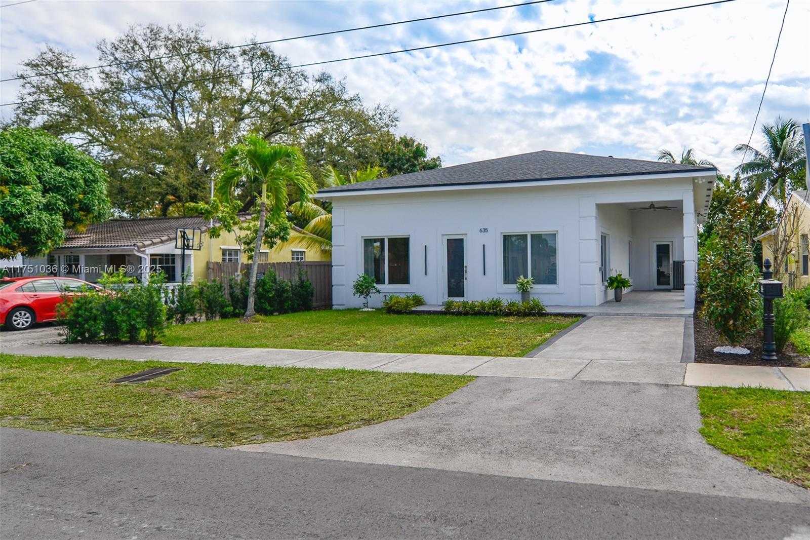Small Image of 635 SOUTH WEST 9TH ST, Hallandale Beach Number 35