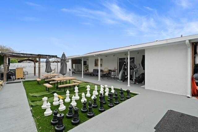 Small Image of 13060 SOUTH WEST 262ND LN, Homestead Number 14