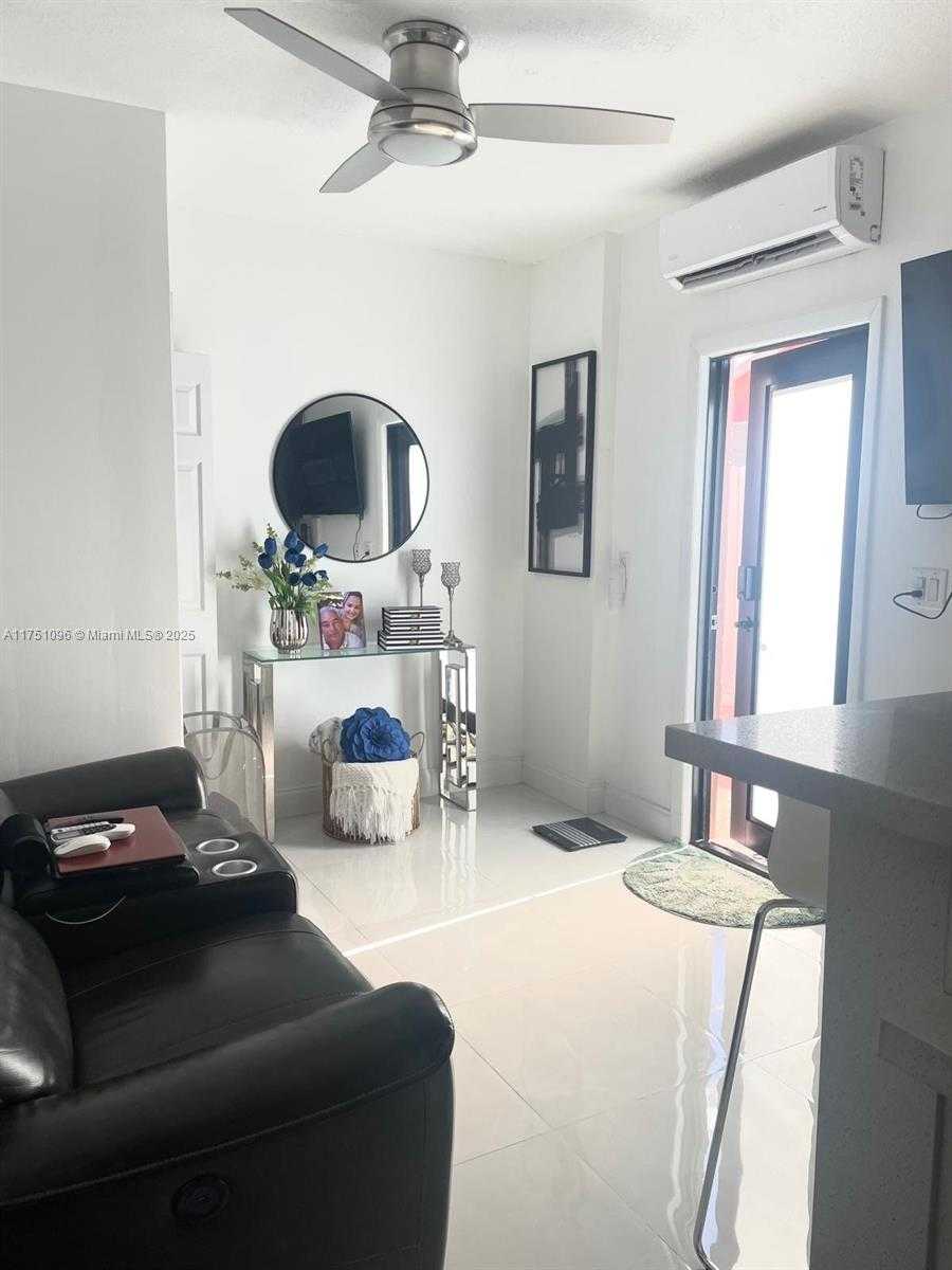 Small Image of 13060 SOUTH WEST 262ND LN, Homestead Number 43