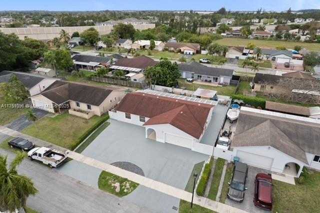 Small Image of 13060 SOUTH WEST 262ND LN, Homestead Number 5