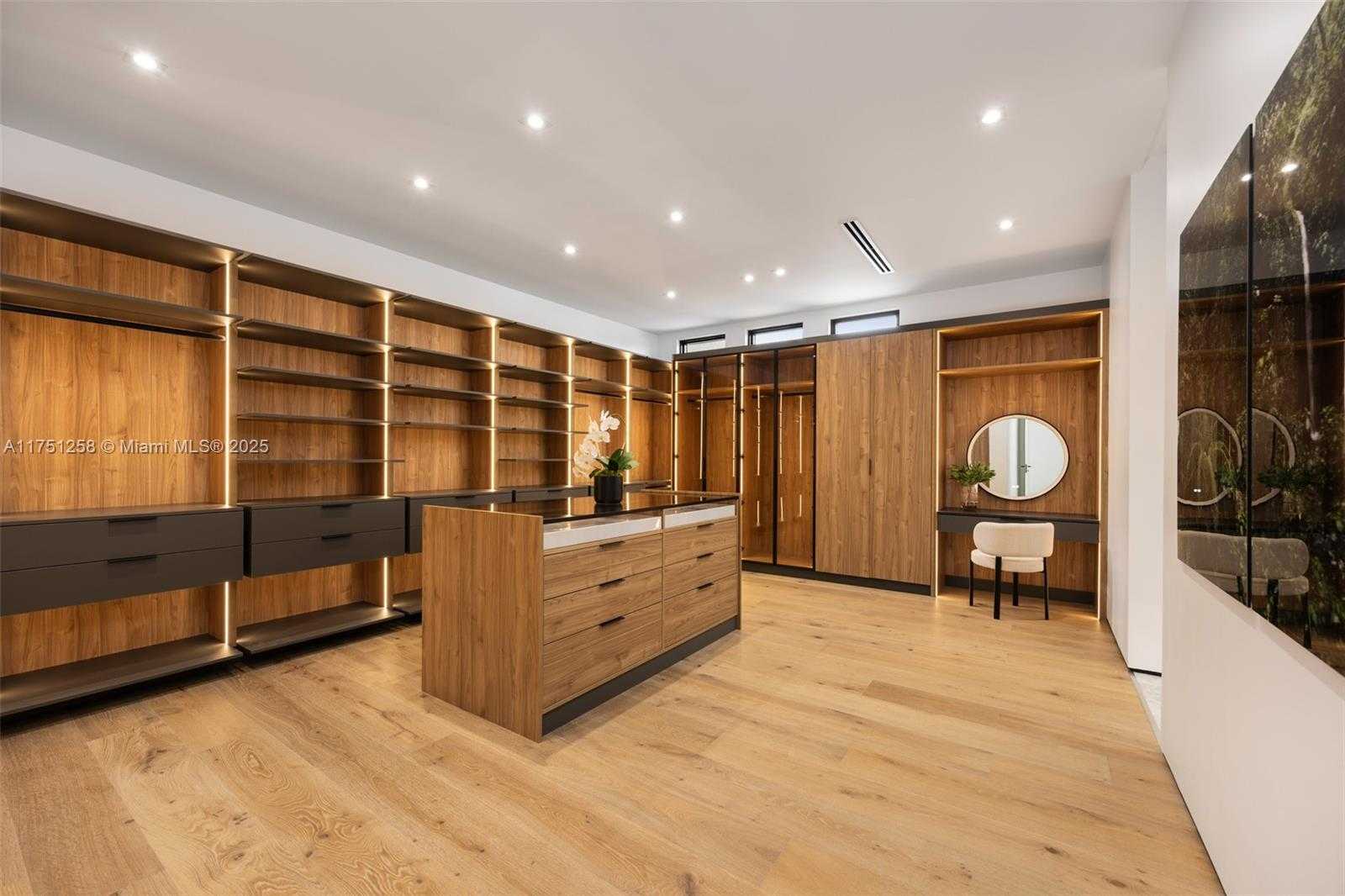 Small Image of 7425 SOUTH WEST 56TH AVE, Miami Number 13