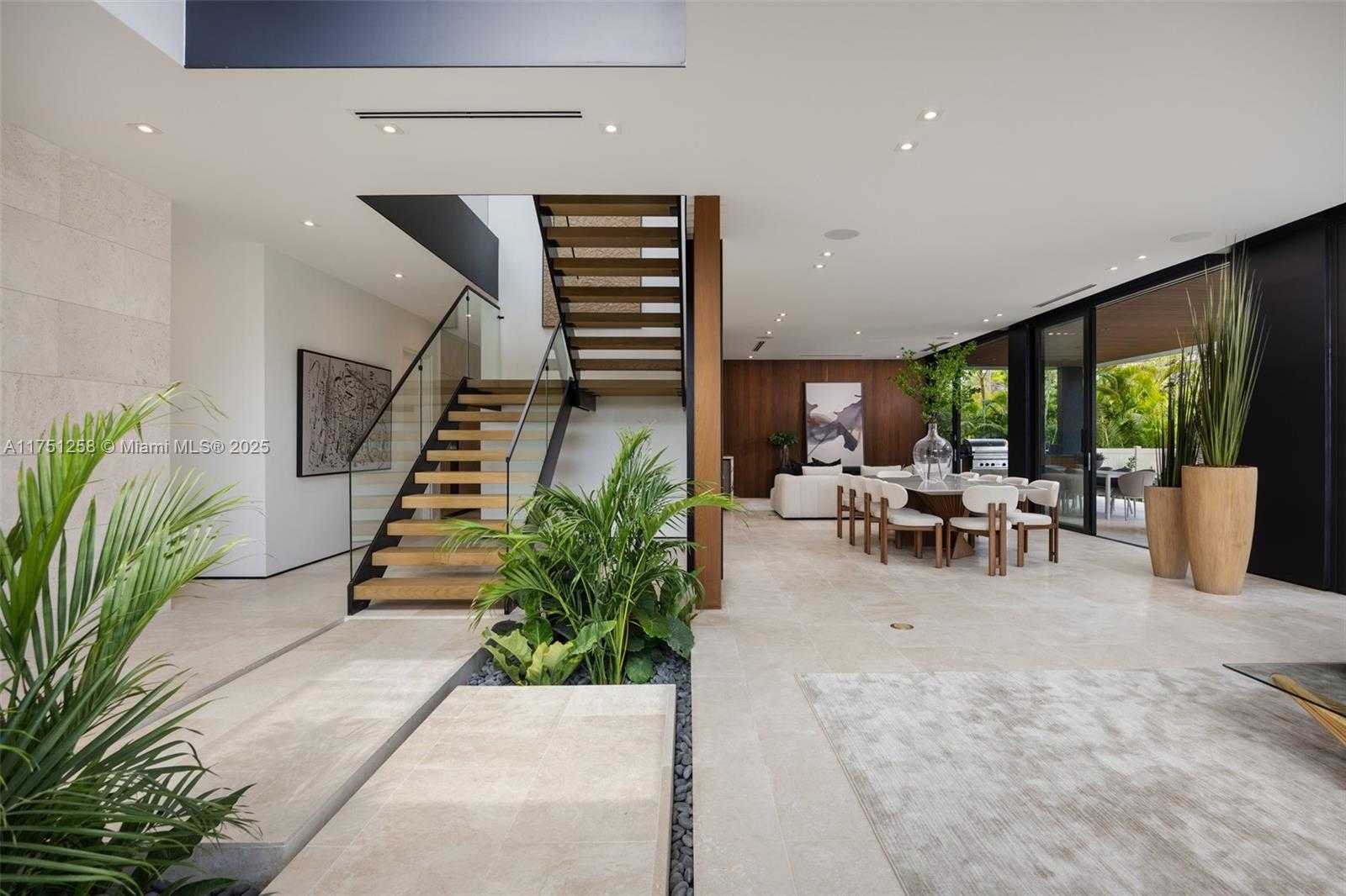 Small Image of 7425 SOUTH WEST 56TH AVE, Miami Number 4