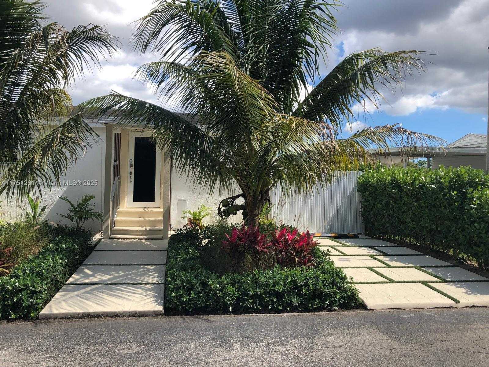 Small Image of 35250 SOUTH WEST 177TH UNIT 33, Homestead Number 3