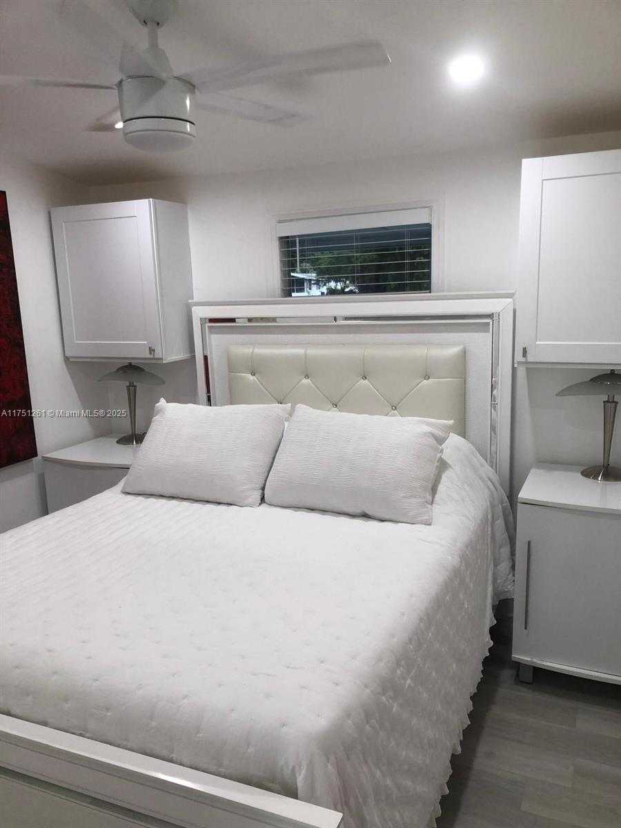 Small Image of 35250 SOUTH WEST 177TH UNIT 33, Homestead Number 54