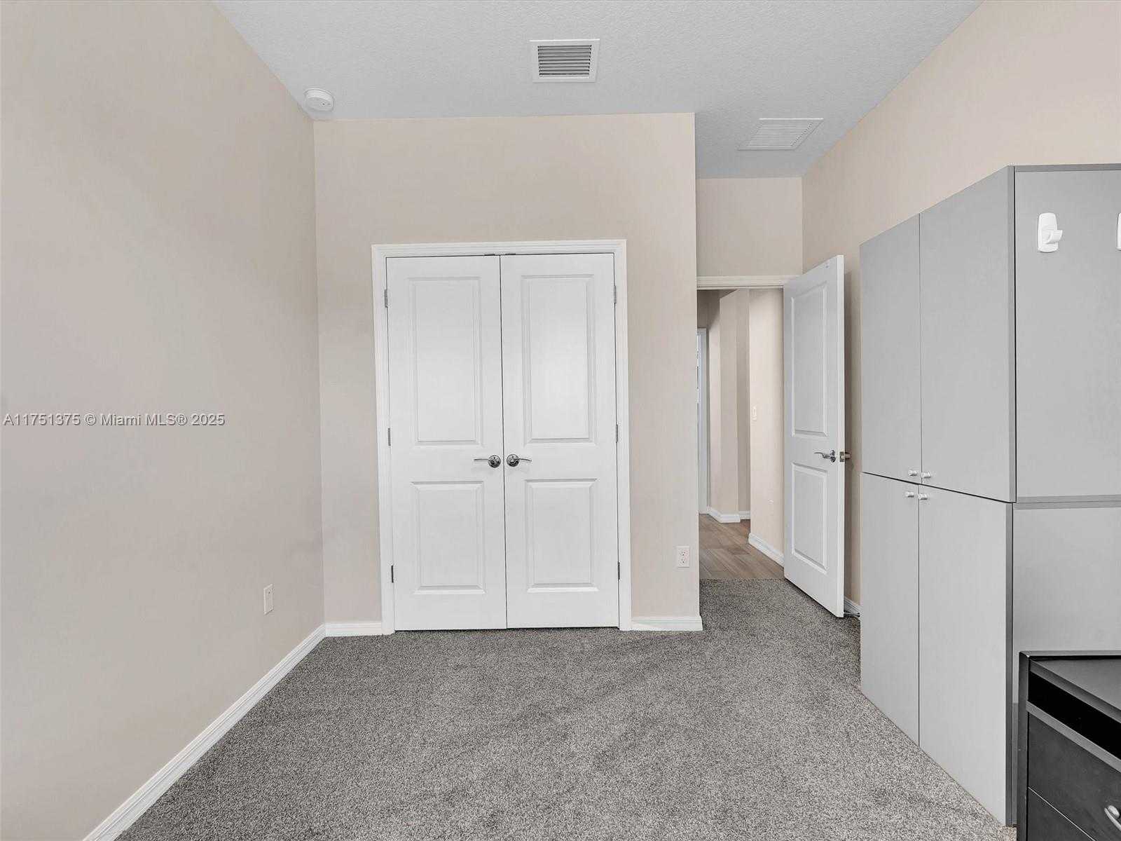 Small Image of 1575 PONGAM TER, Hollywood Number 63