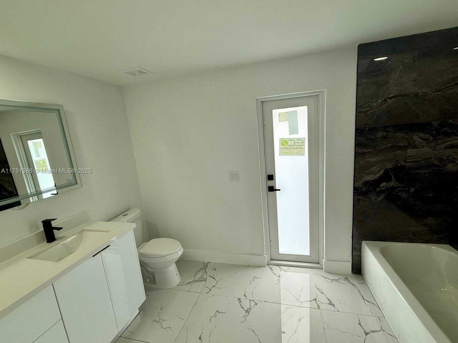 Small Image of 111 E NORTH SHORE AVE, Fort Myers Number 30