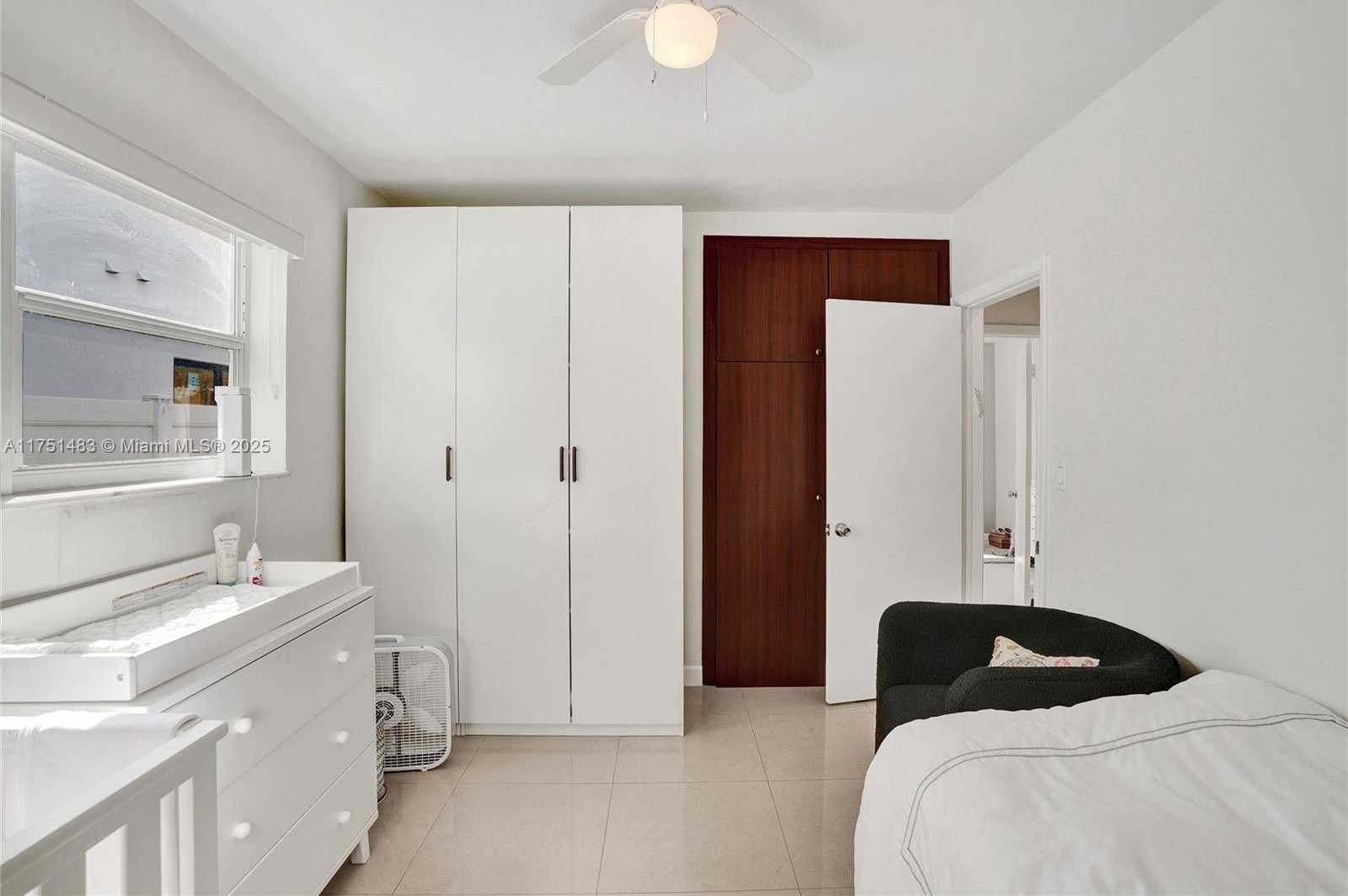 Small Image of 1052 NORTH EAST 179TH TER, North Miami Beach Number 14
