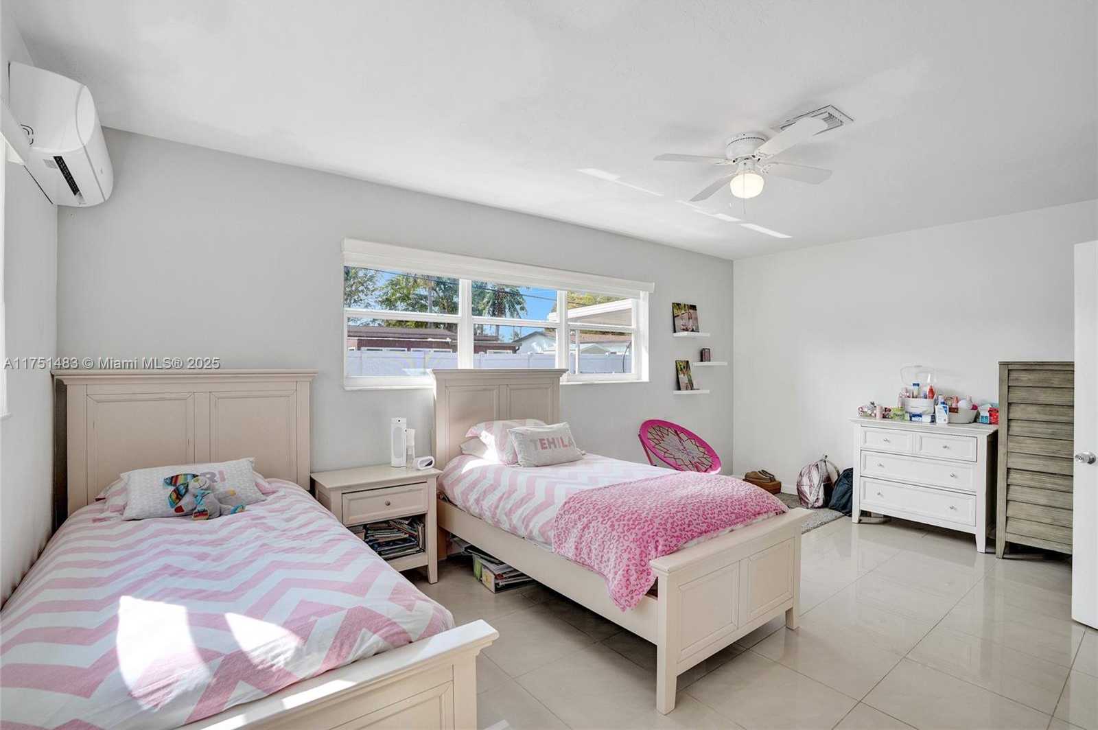Small Image of 1052 NORTH EAST 179TH TER, North Miami Beach Number 17