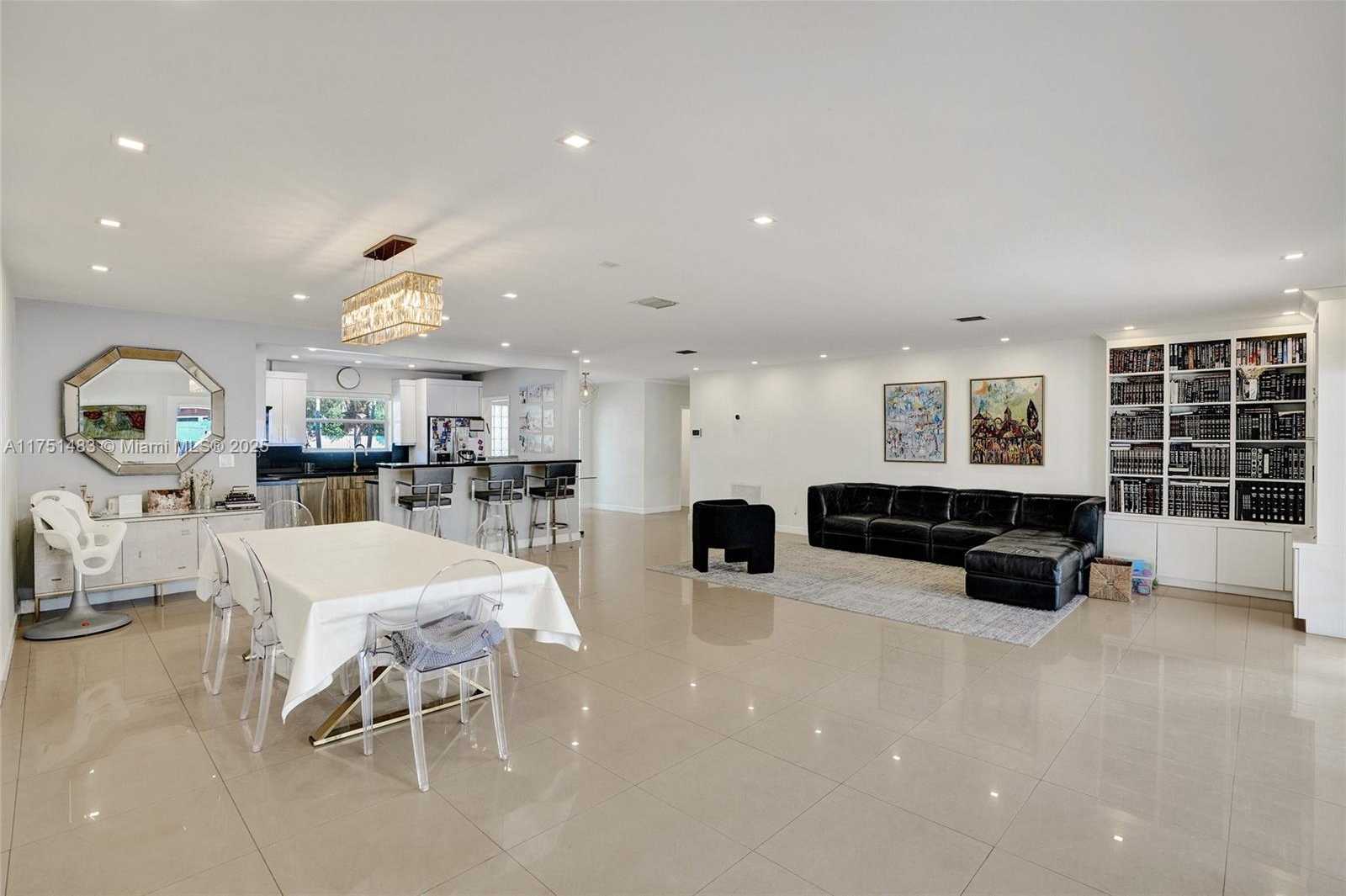 Small Image of 1052 NORTH EAST 179TH TER, North Miami Beach Number 8