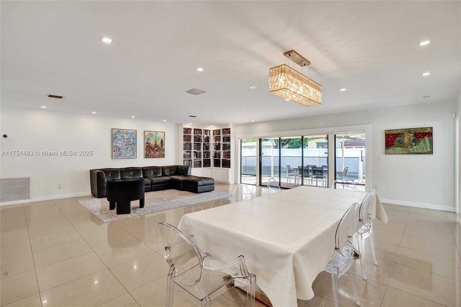 Small Image of 1052 NORTH EAST 179TH TER, North Miami Beach Number 9