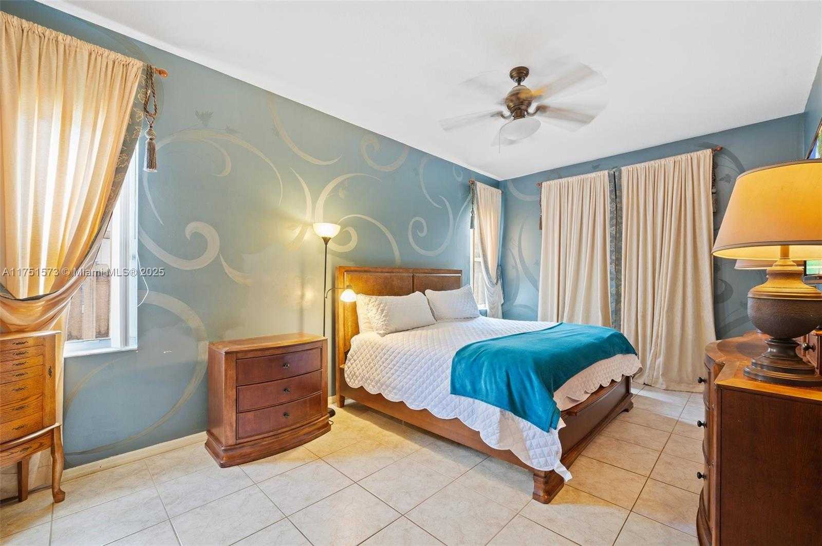 Small Image of 16358 SOUTH MARIPOSA CIR S, Pembroke Pines Number 15