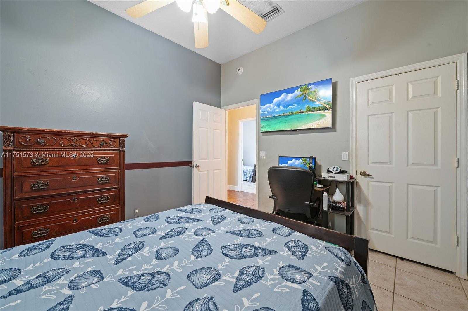 Small Image of 16358 SOUTH MARIPOSA CIR S, Pembroke Pines Number 28