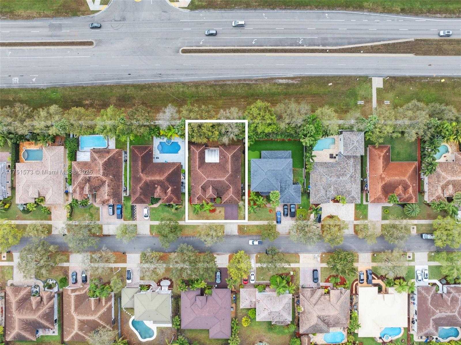 Small Image of 16358 SOUTH MARIPOSA CIR S, Pembroke Pines Number 38