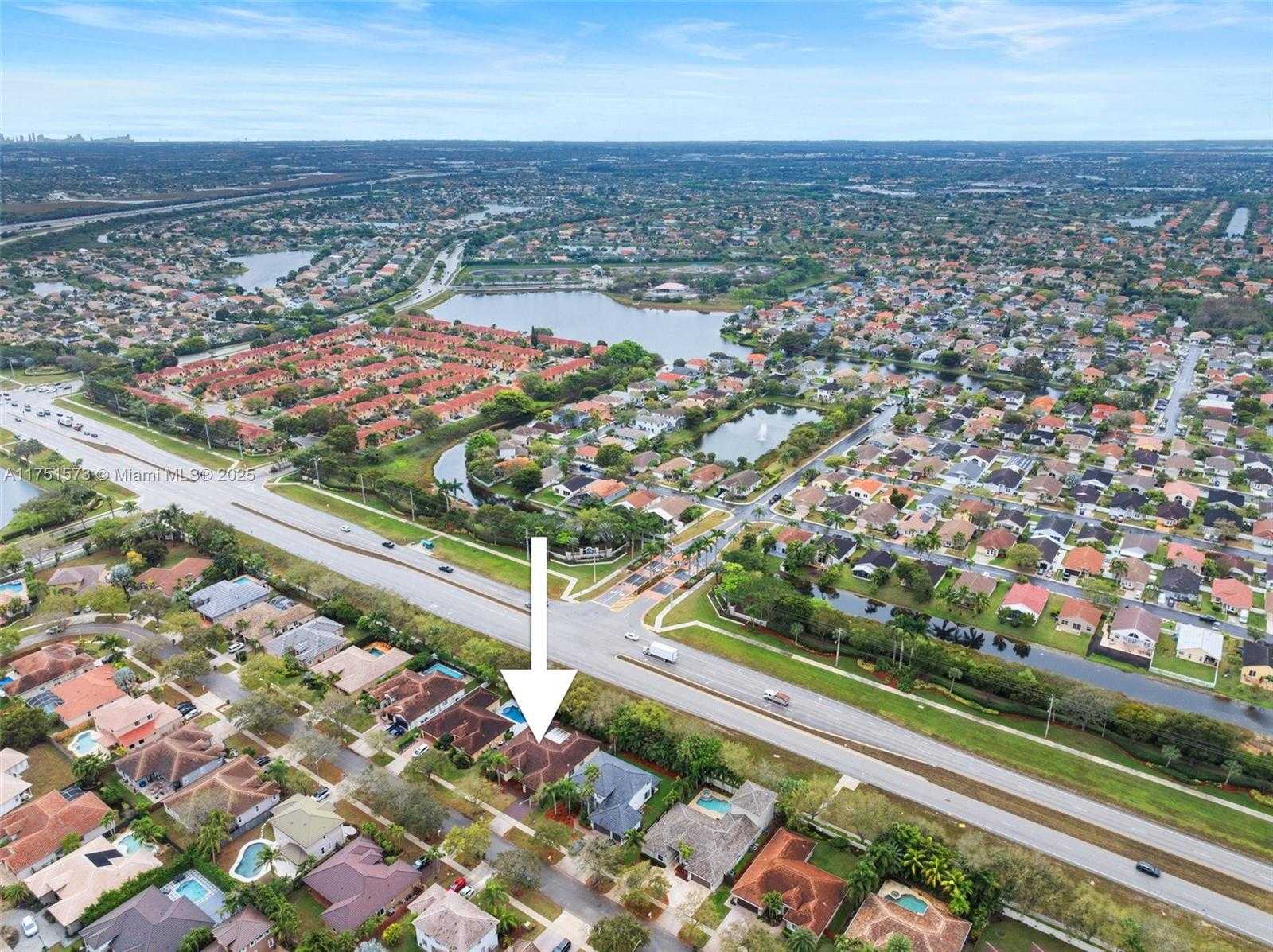 Small Image of 16358 SOUTH MARIPOSA CIR S, Pembroke Pines Number 40