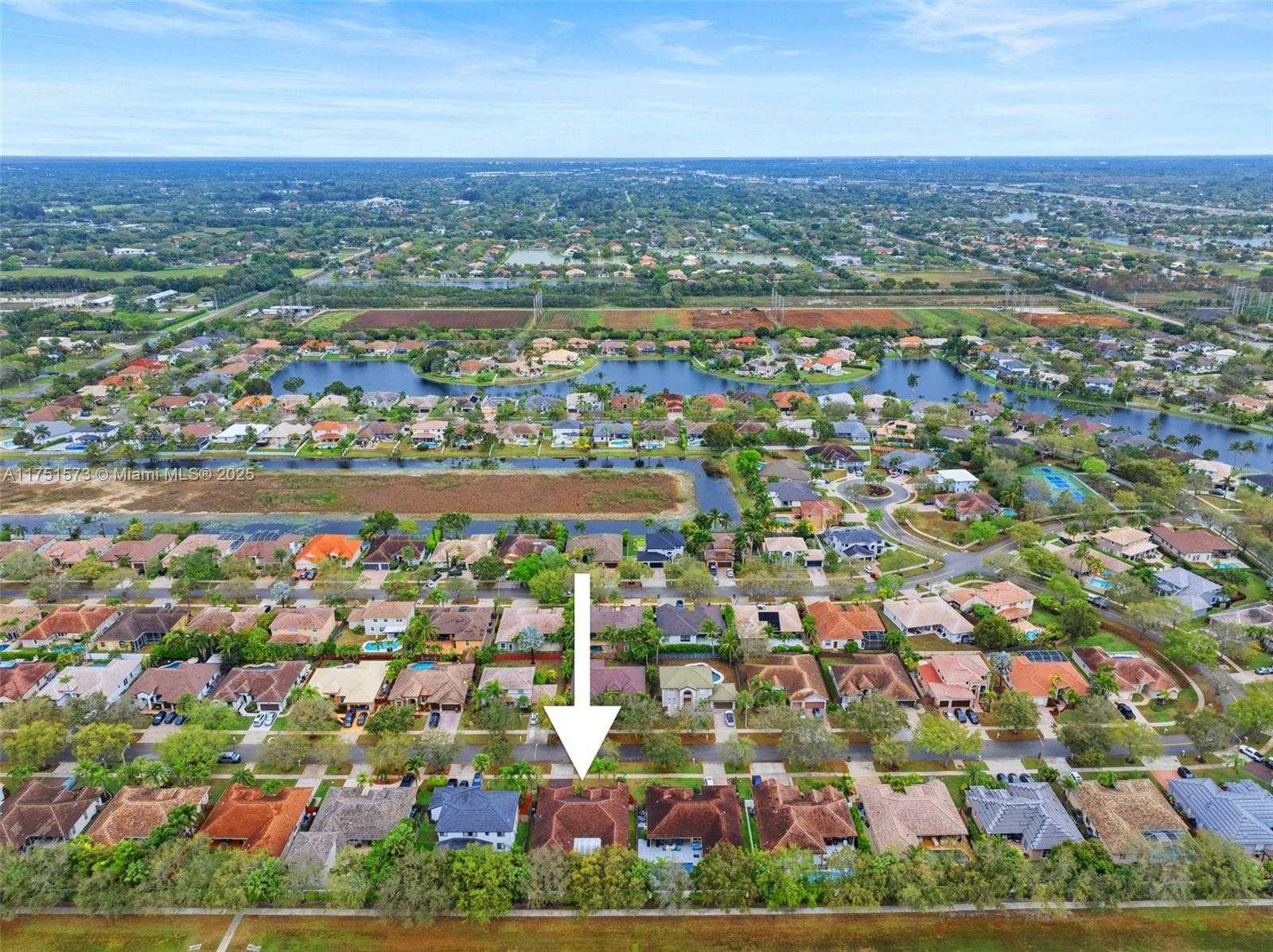 Small Image of 16358 SOUTH MARIPOSA CIR S, Pembroke Pines Number 41