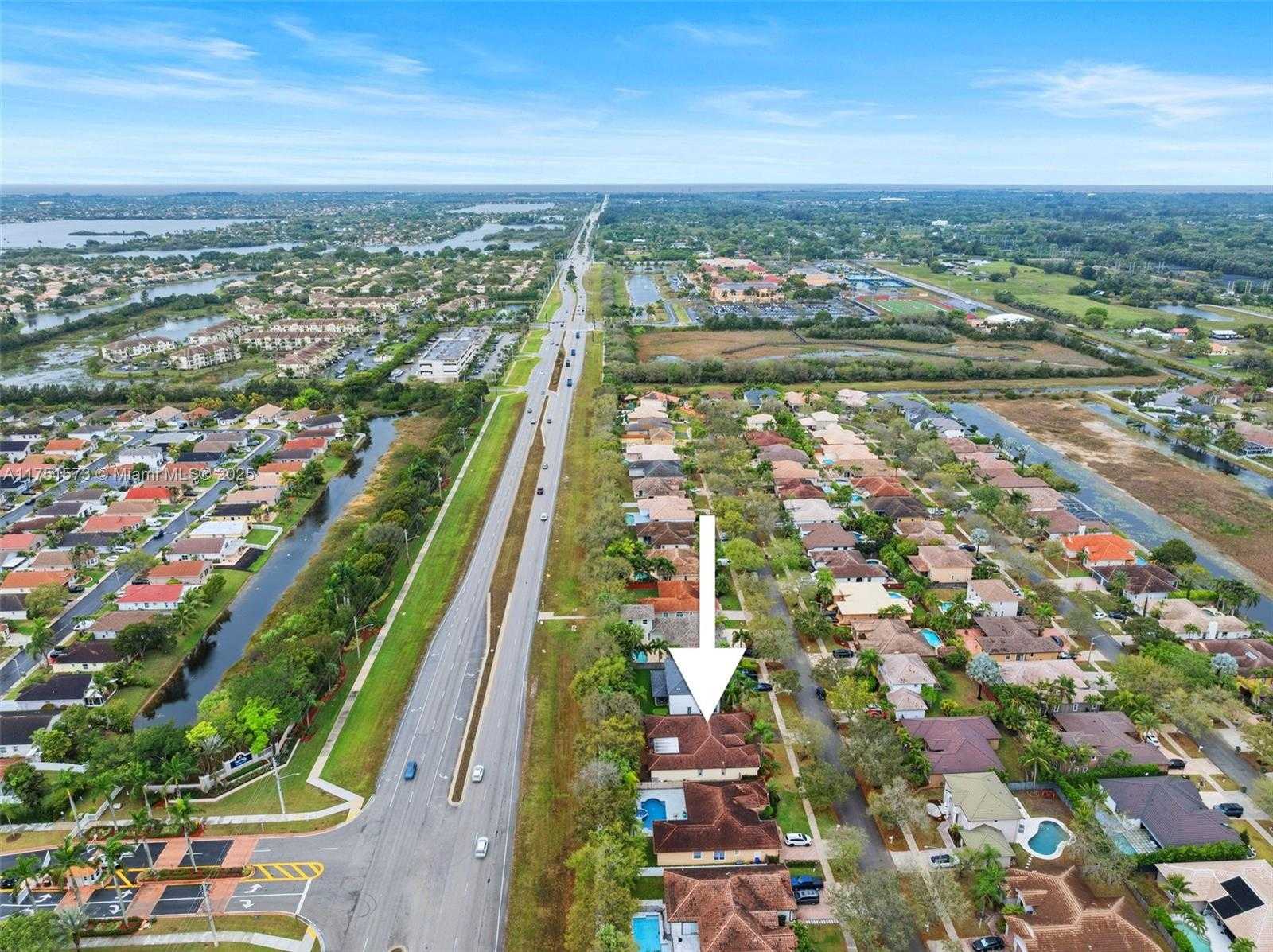 Small Image of 16358 SOUTH MARIPOSA CIR S, Pembroke Pines Number 43