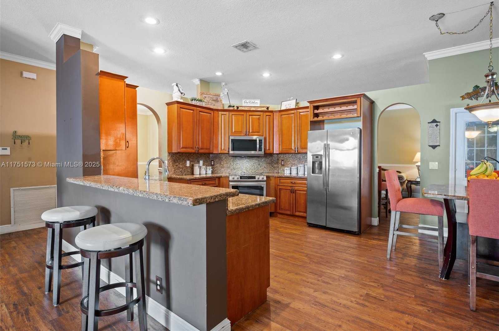 Small Image of 16358 SOUTH MARIPOSA CIR S, Pembroke Pines Number 7