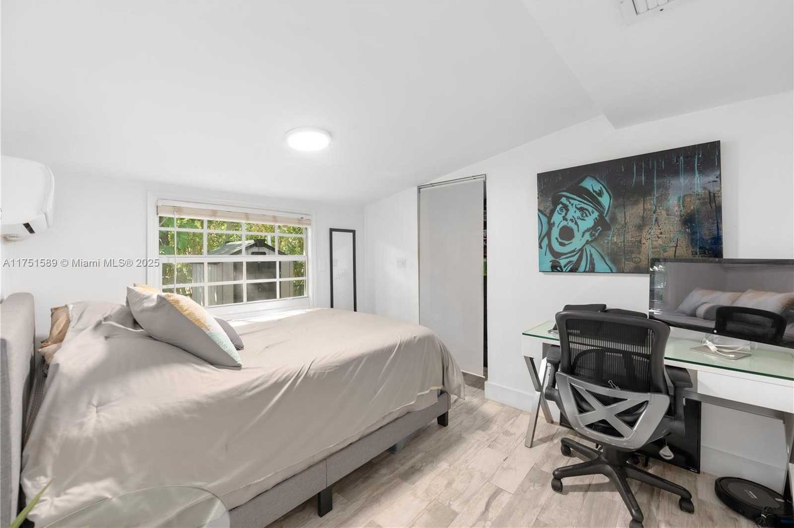 Small Image of 4916 WASHINGTON DR, Coral Gables Number 12