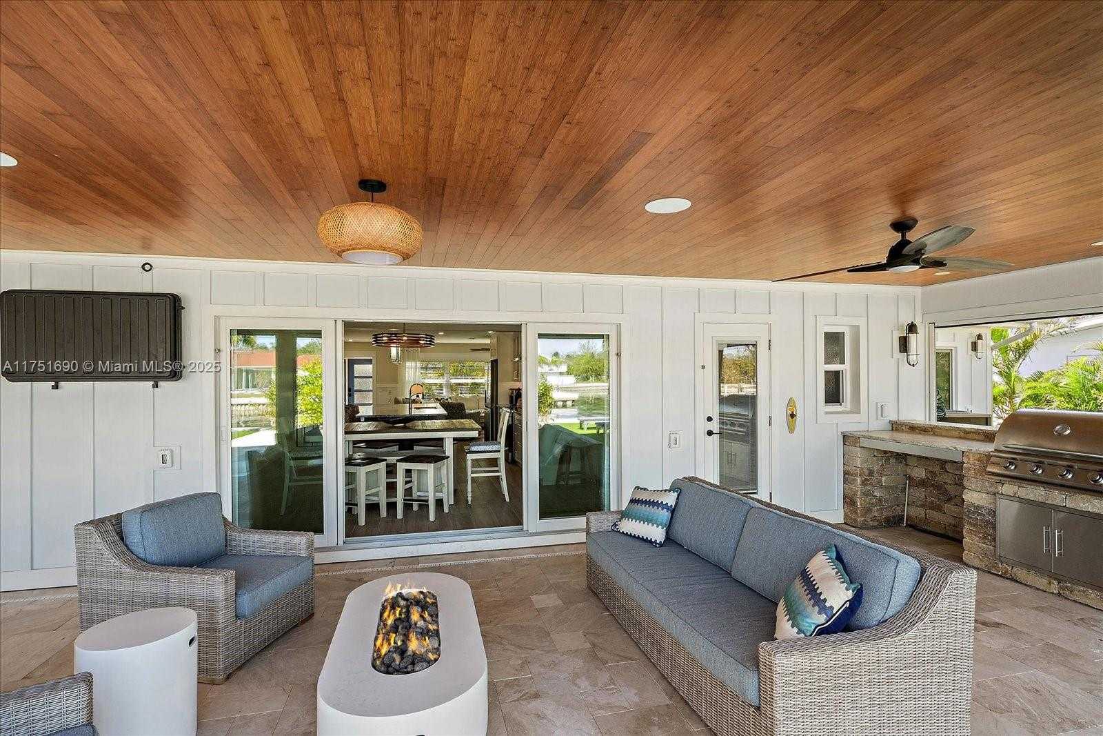 Small Image of 504 BAYVIEW DR, Other City - In The State Of Florida Number 18