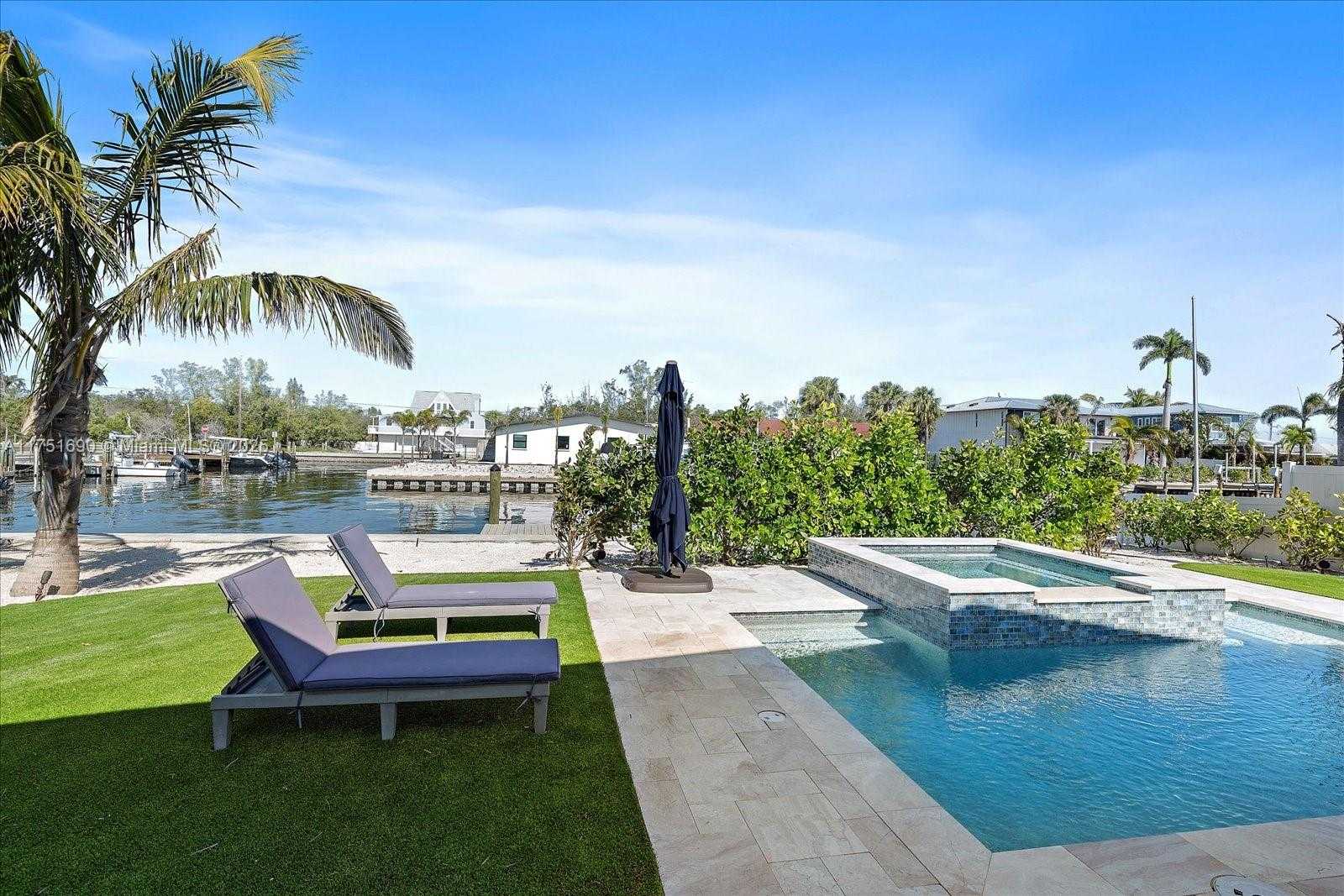 Small Image of 504 BAYVIEW DR, Other City - In The State Of Florida Number 42