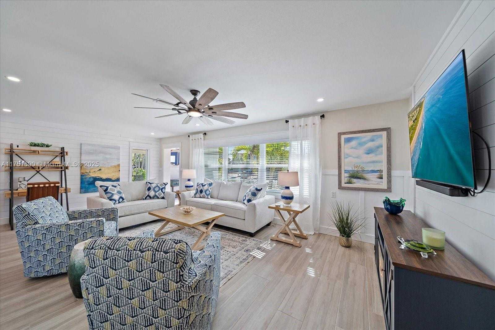 Small Image of 504 BAYVIEW DR, Other City - In The State Of Florida Number 7