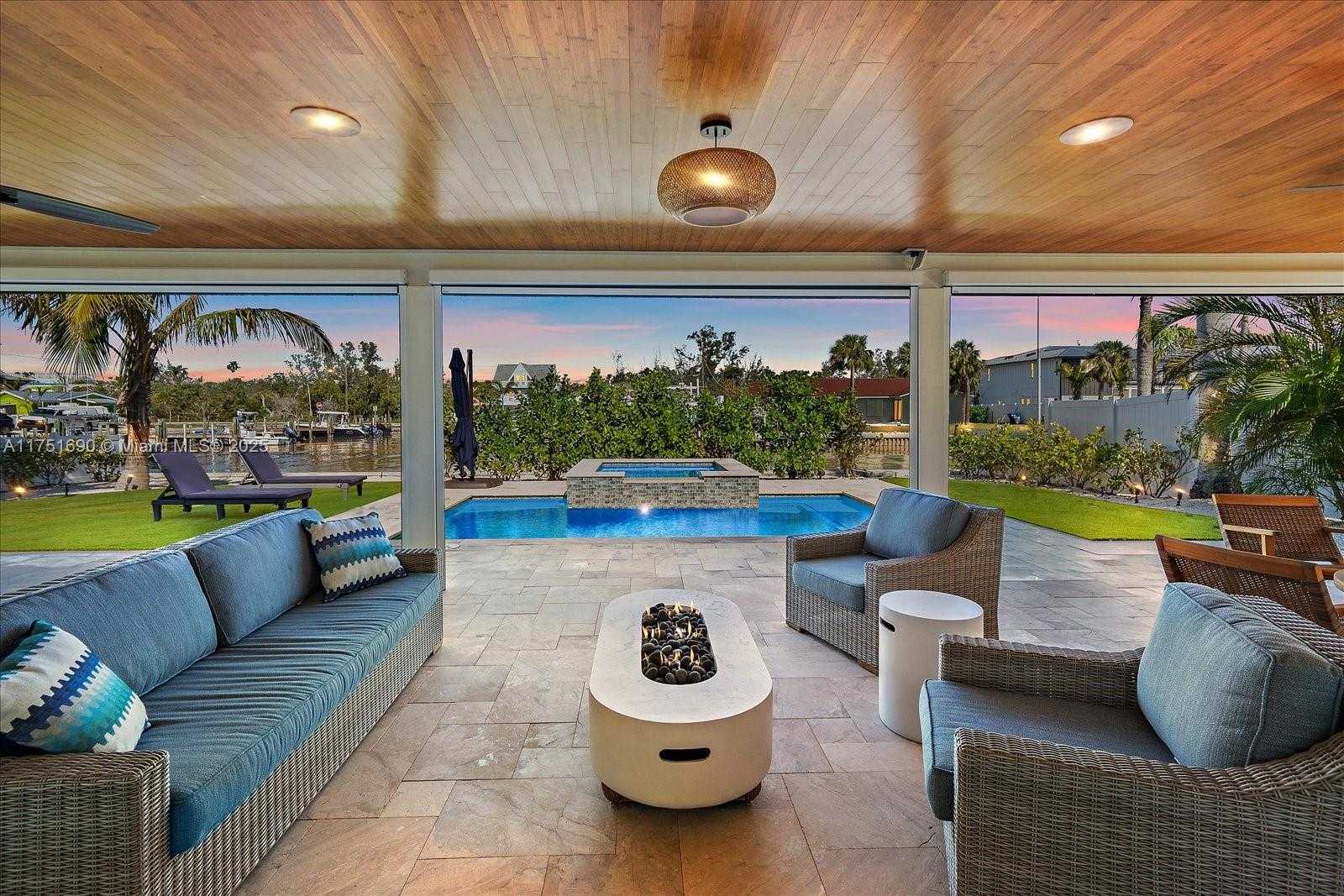 Small Image of 504 BAYVIEW DR, Other City - In The State Of Florida Number 9