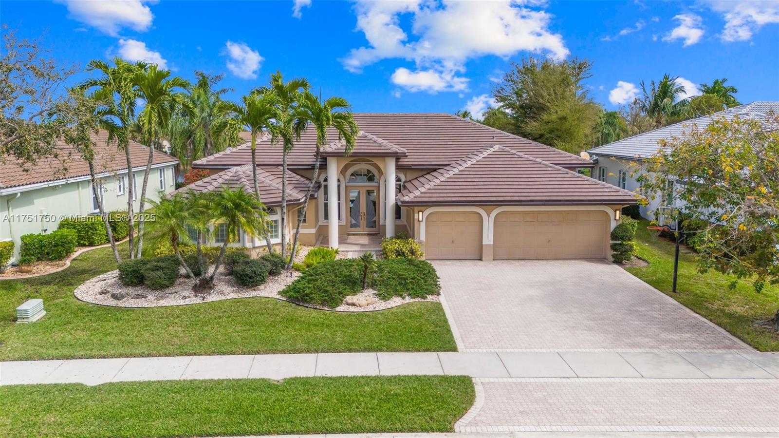 Small Image of 5135 KENSINGTON CIR, Coral Springs Number 12