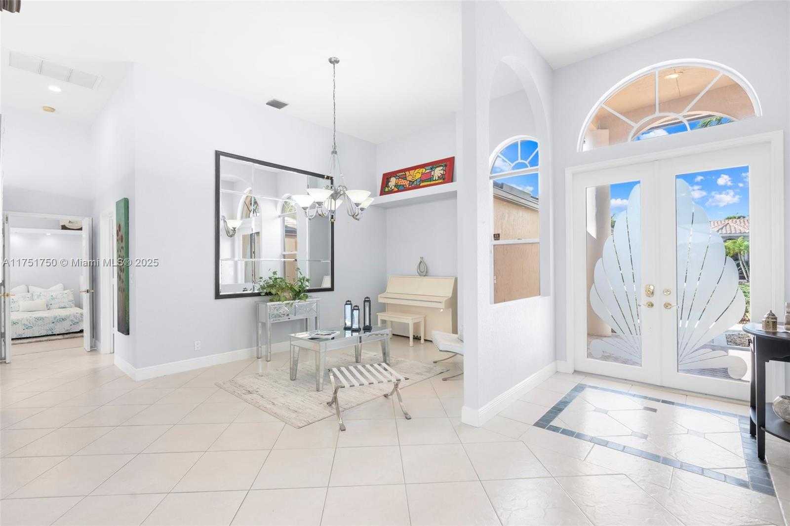 Small Image of 5135 KENSINGTON CIR, Coral Springs Number 3