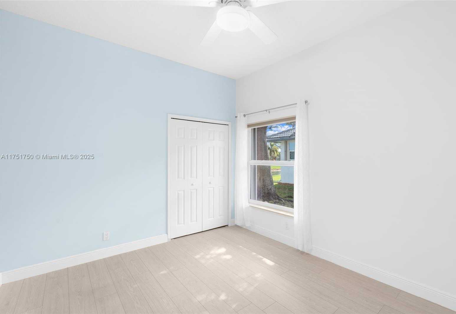 Small Image of 5135 KENSINGTON CIR, Coral Springs Number 42