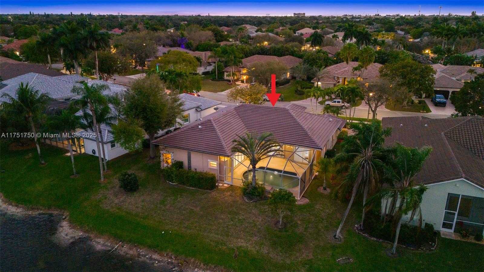 Small Image of 5135 KENSINGTON CIR, Coral Springs Number 65