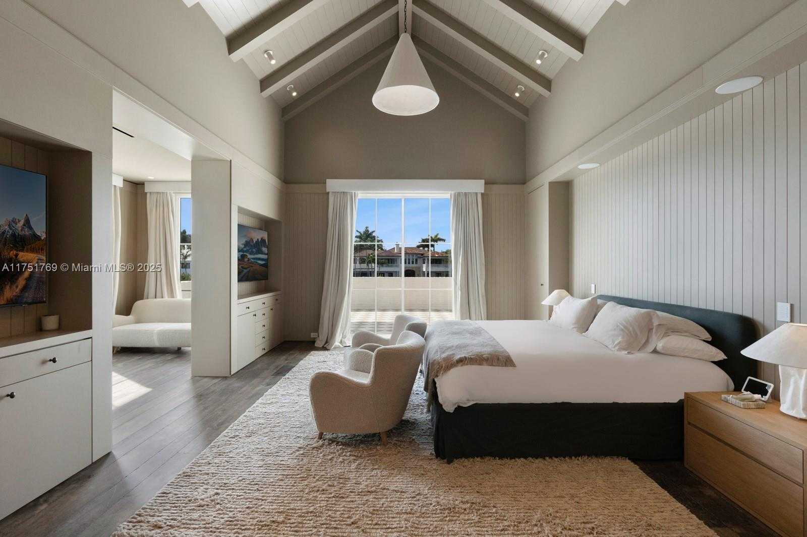 Small Image of 9330 GALLARDO ST, Coral Gables Number 14