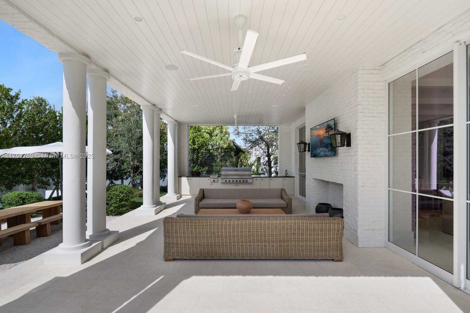 Small Image of 9330 GALLARDO ST, Coral Gables Number 17