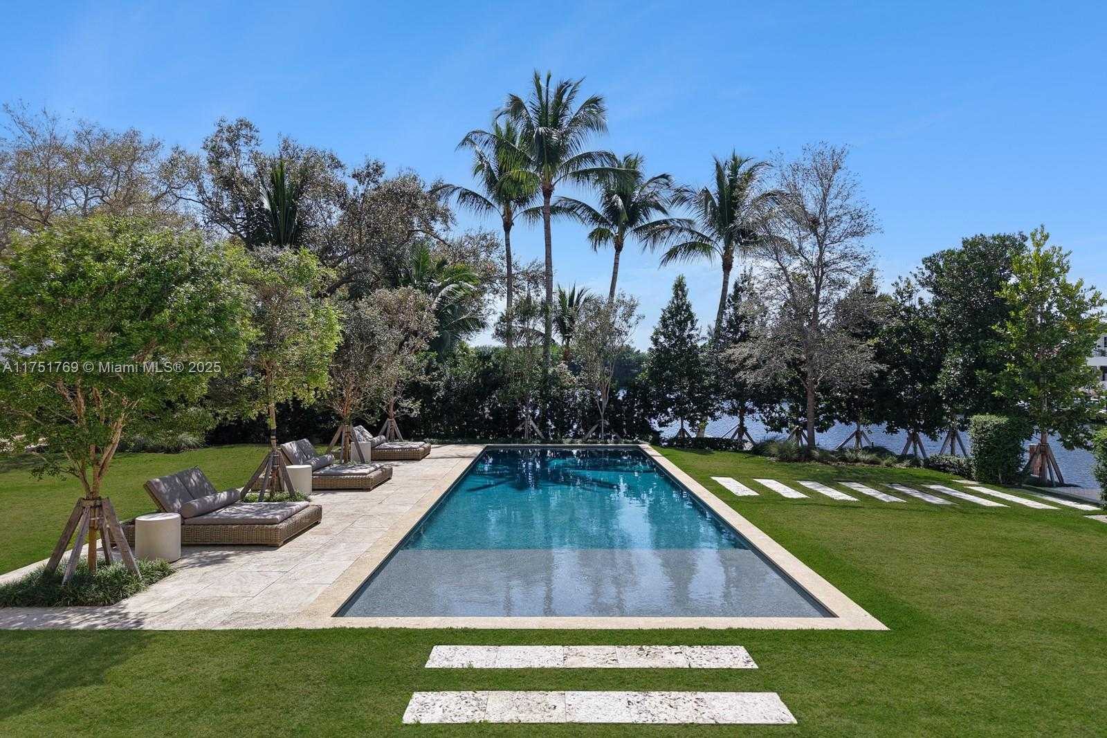 Small Image of 9330 GALLARDO ST, Coral Gables Number 30