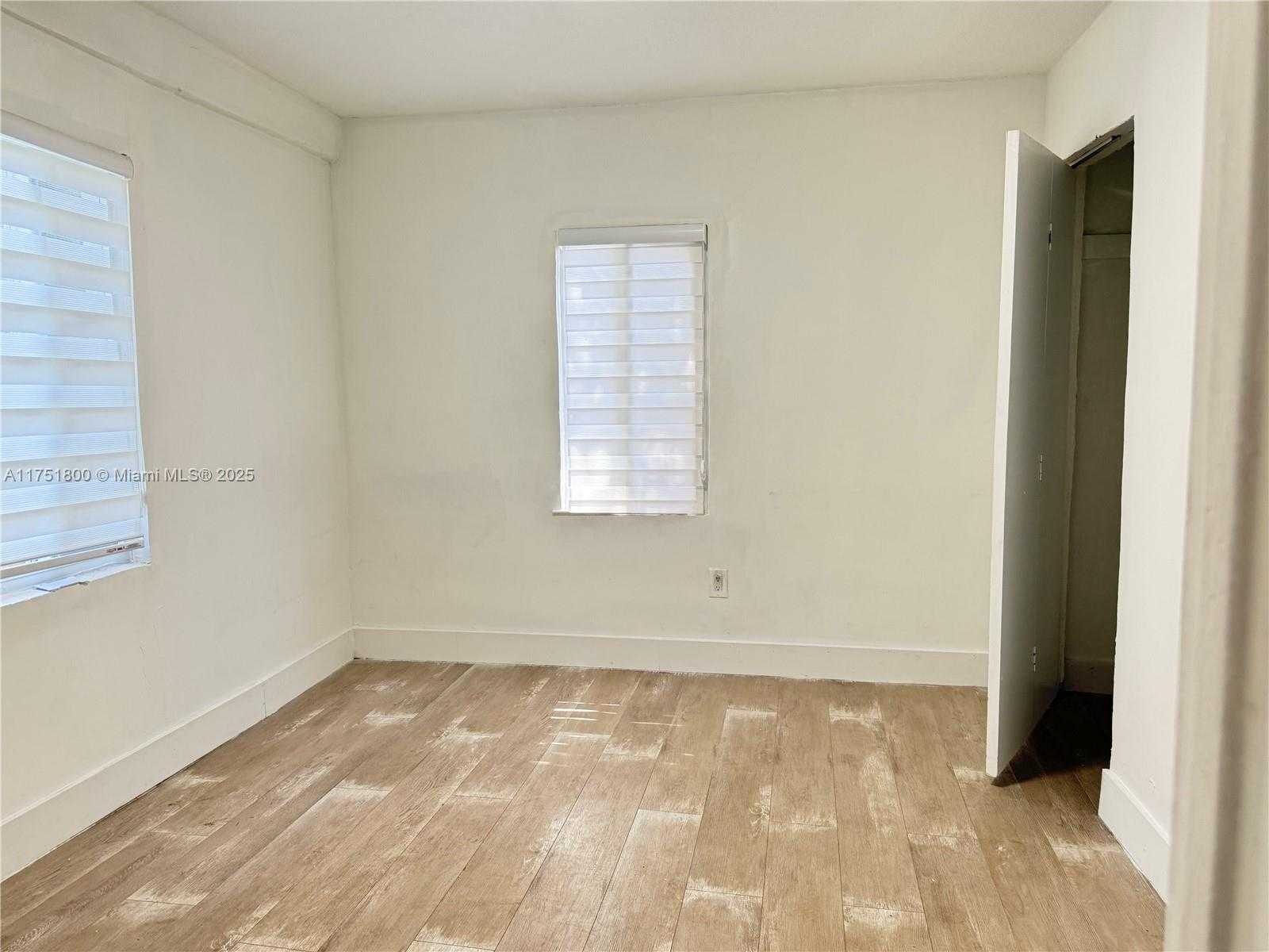 Small Image of 5531 NORTH WEST 24TH AVE, Miami Number 14