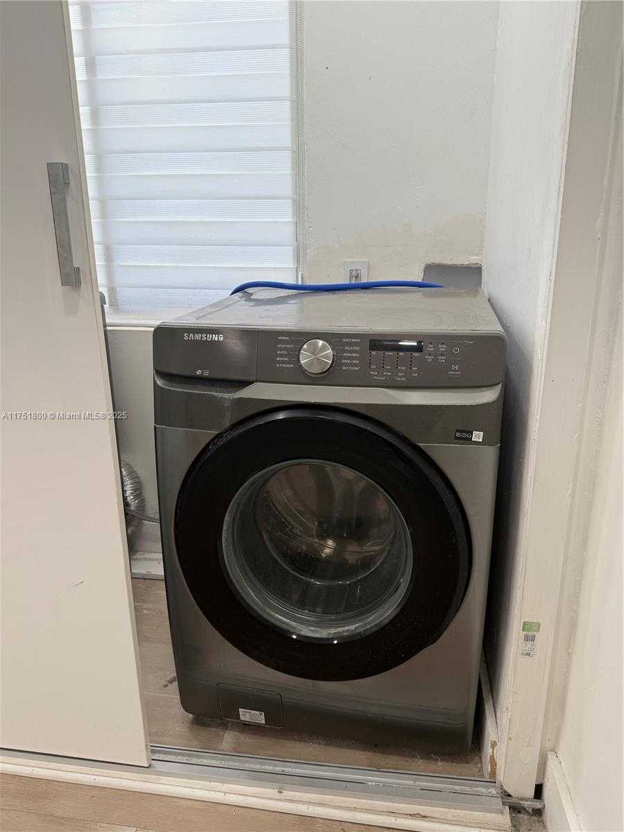 Small Image of 5531 NORTH WEST 24TH AVE, Miami Number 16