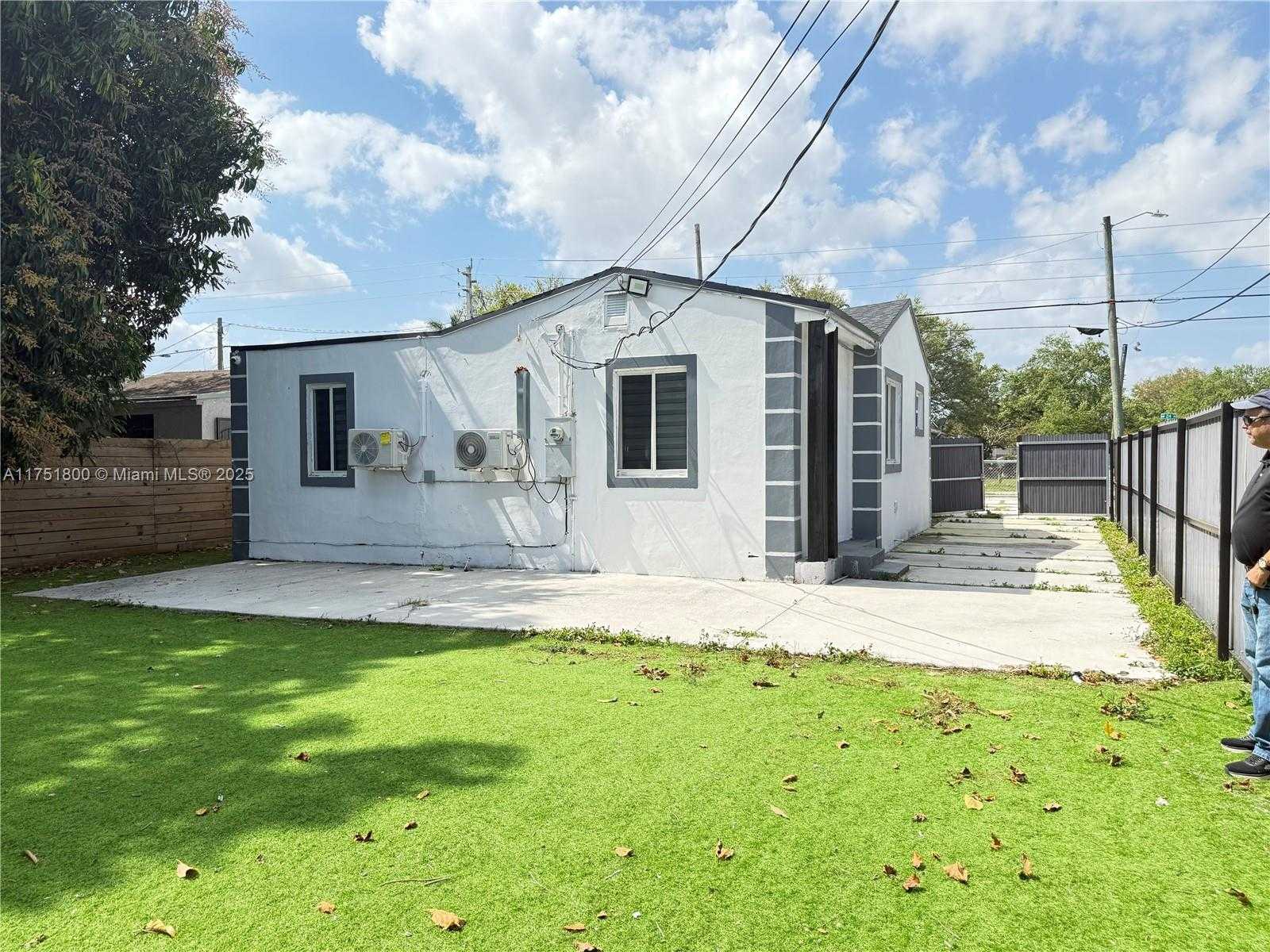 Small Image of 5531 NORTH WEST 24TH AVE, Miami Number 5