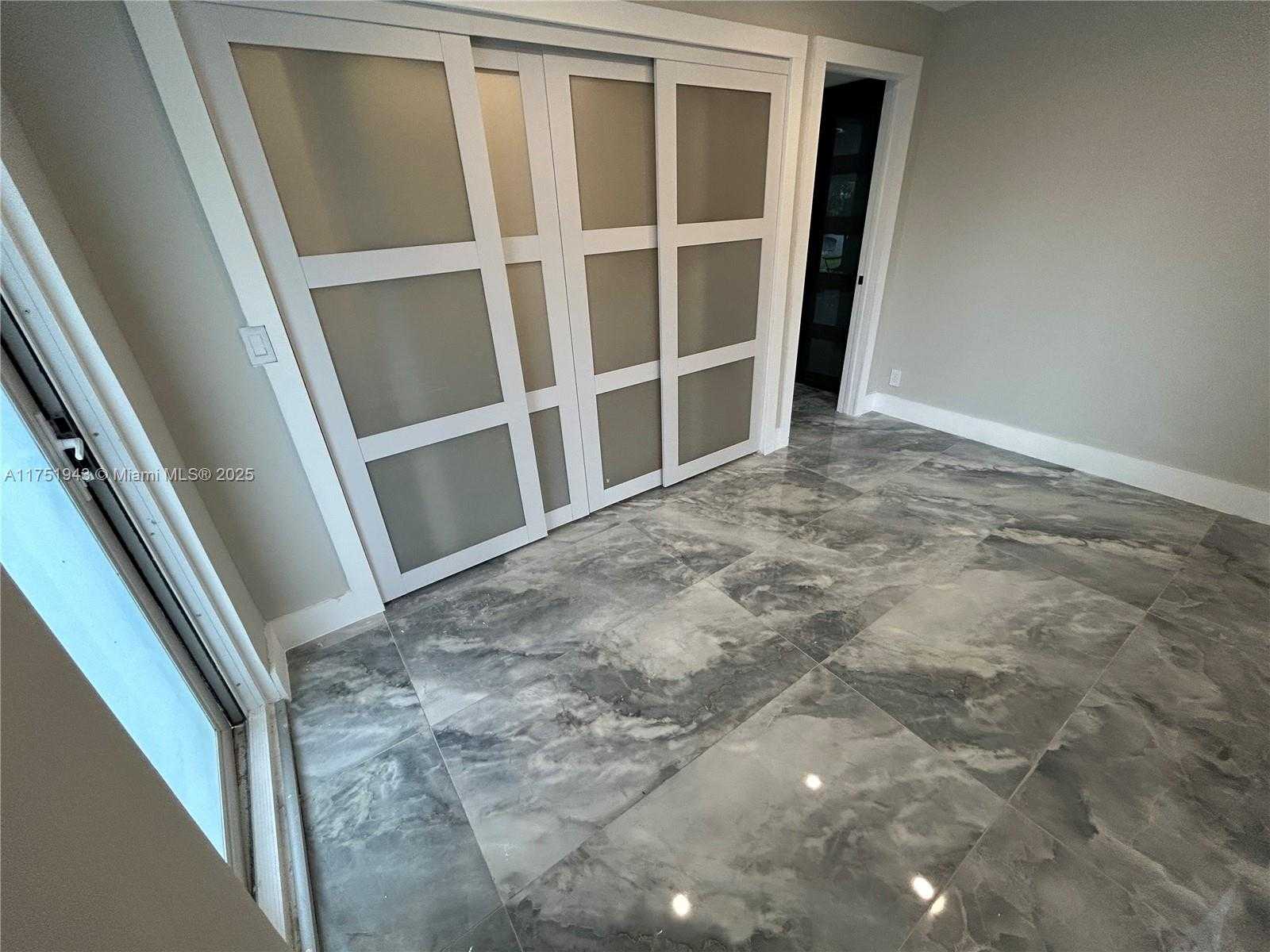 Small Image of 3261 OLEANDER WAY, Lauderdale By The Sea Number 31
