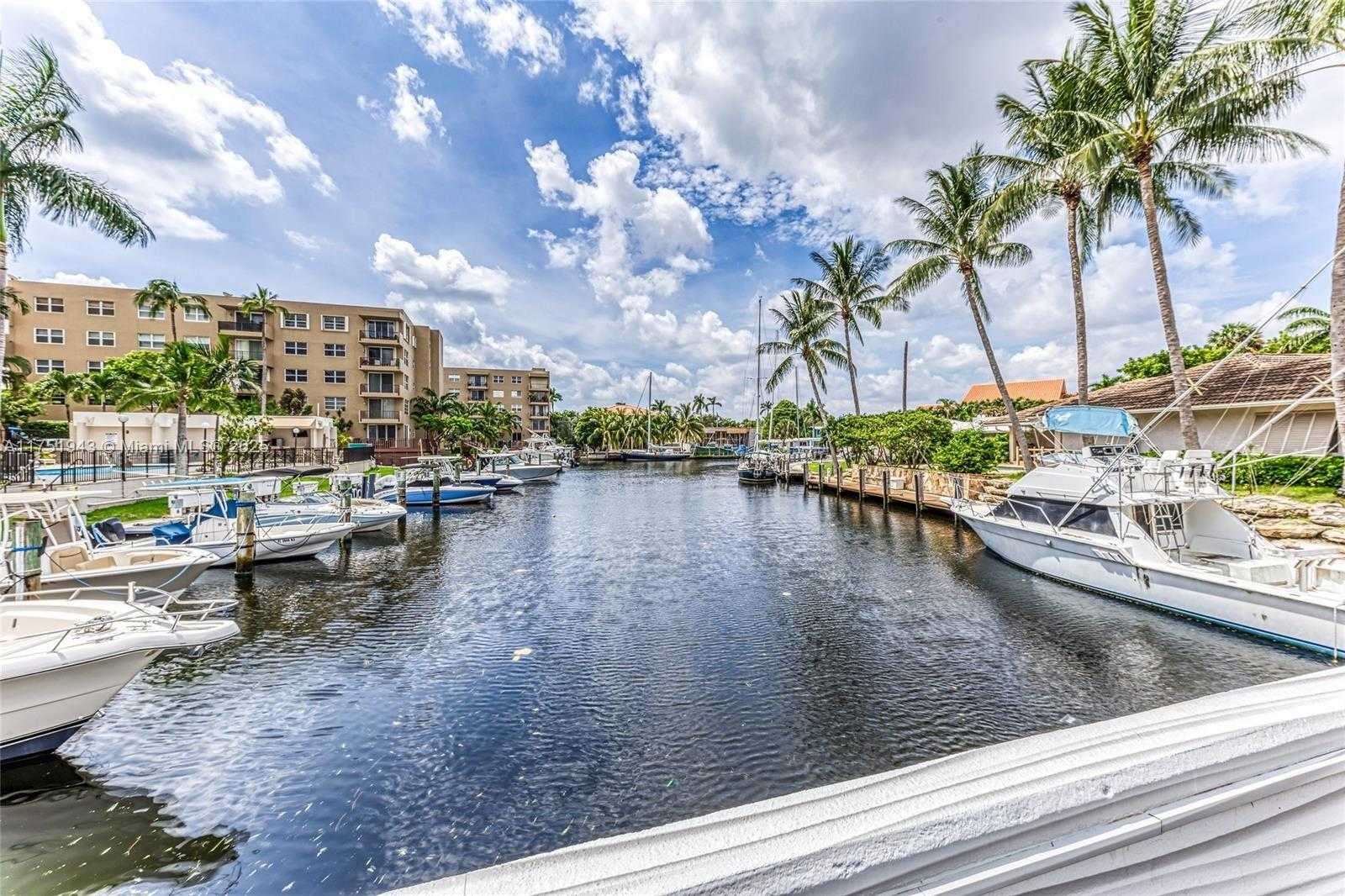 Small Image of 3261 OLEANDER WAY, Lauderdale By The Sea Number 58