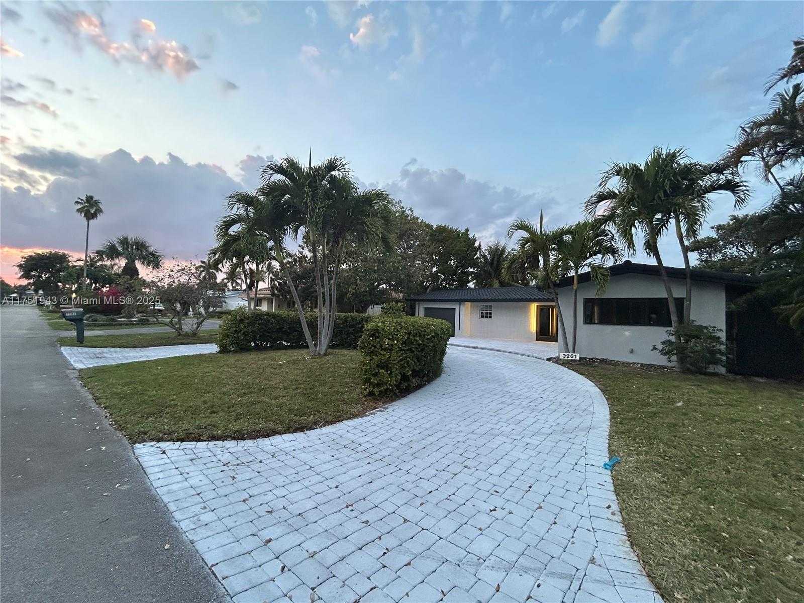 Small Image of 3261 OLEANDER WAY, Lauderdale By The Sea Number 63