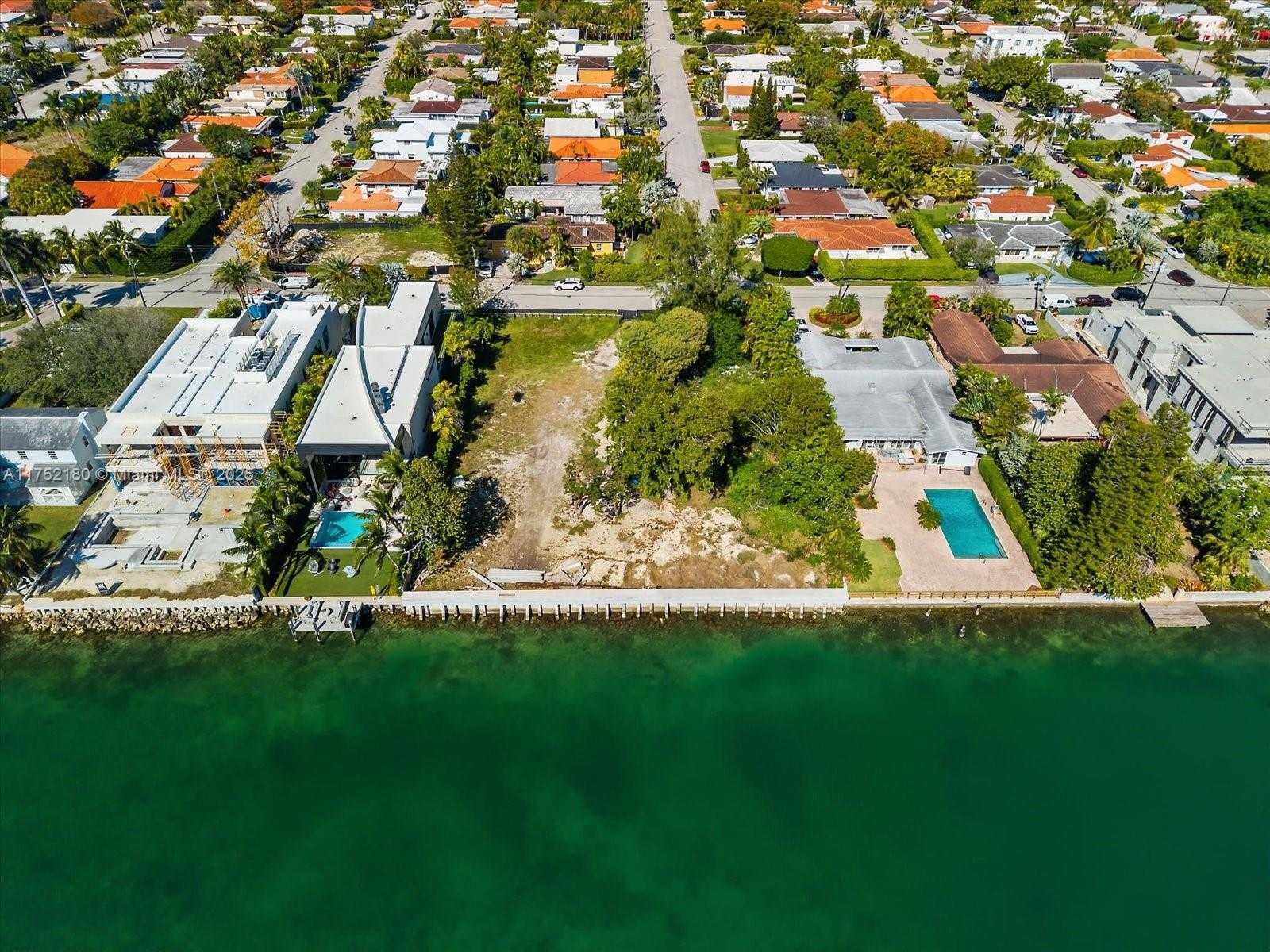 Small Image of 700 88TH ST, Surfside Number 6