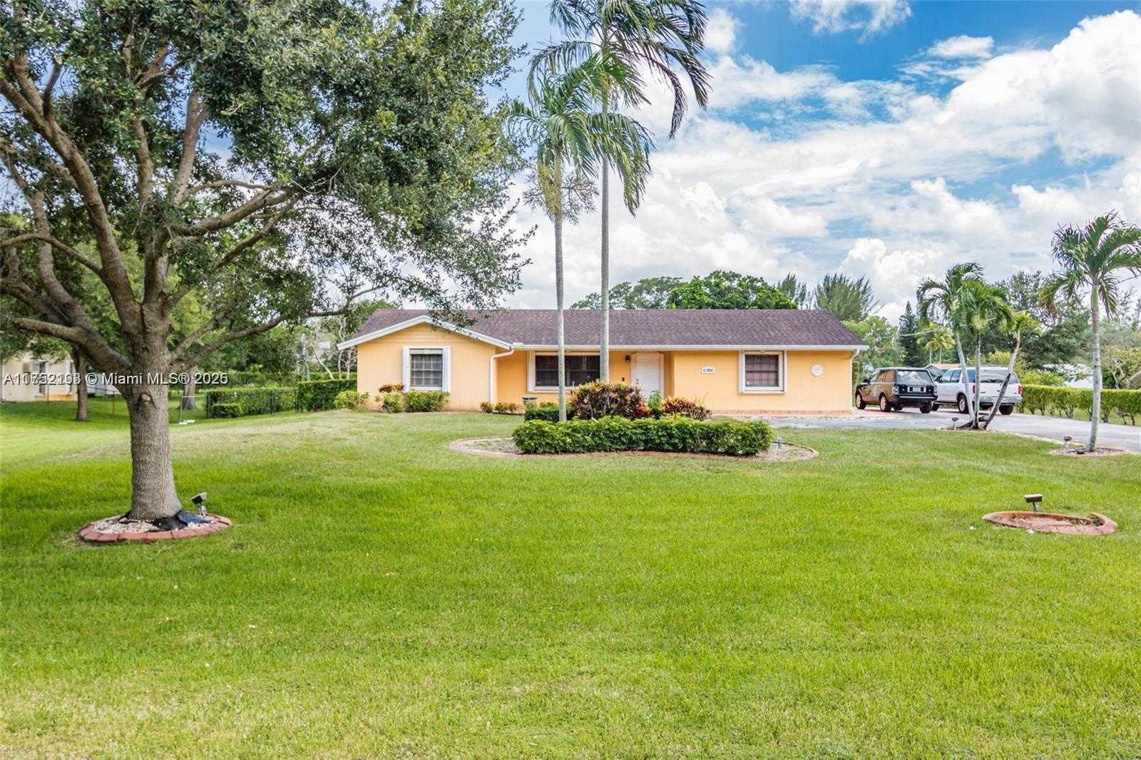 Small Image of 13450 SOUTH WEST 26TH ST, Davie Number 5