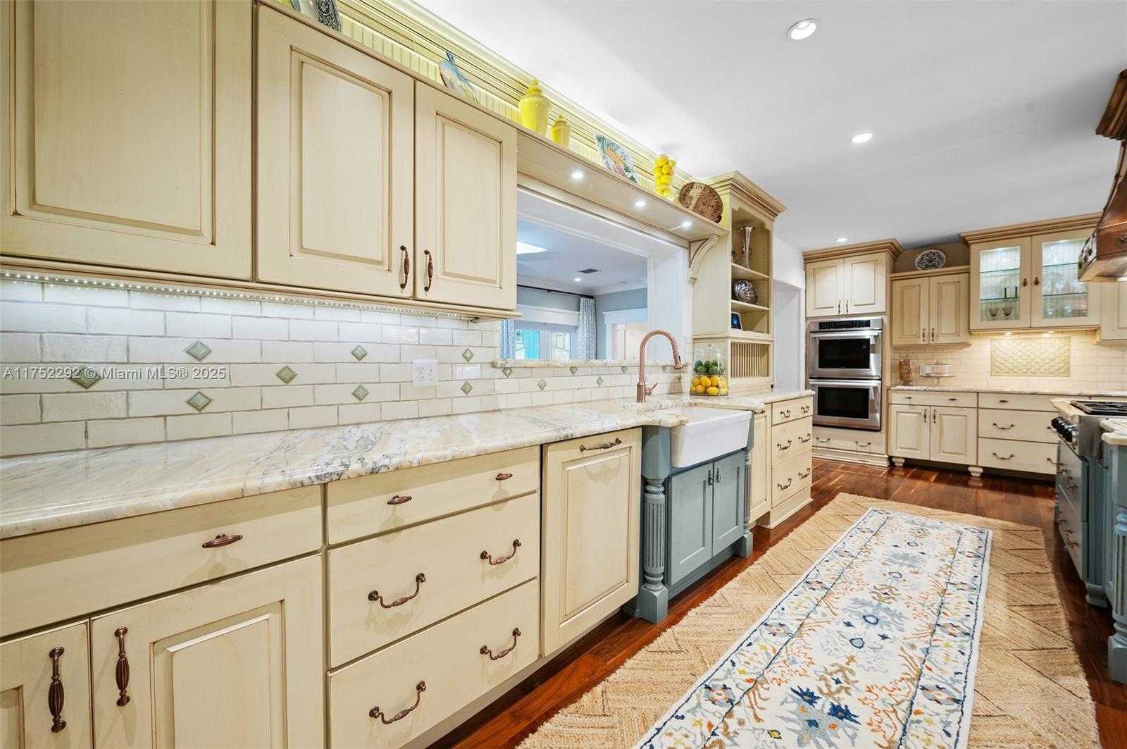 Small Image of 4151 PARK AVE, Coconut Grove Number 17
