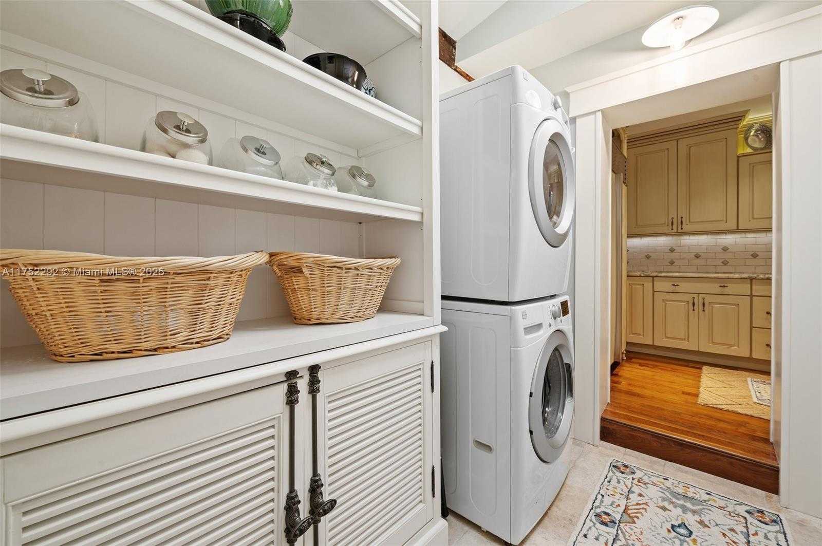 Small Image of 4151 PARK AVE, Coconut Grove Number 20