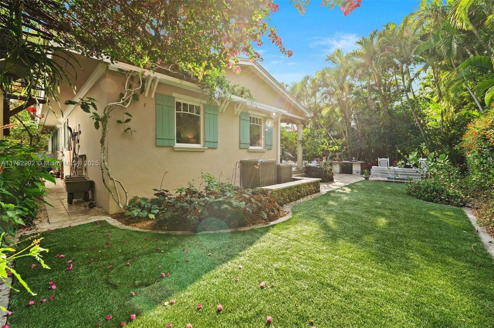 Small Image of 4151 PARK AVE, Coconut Grove Number 33